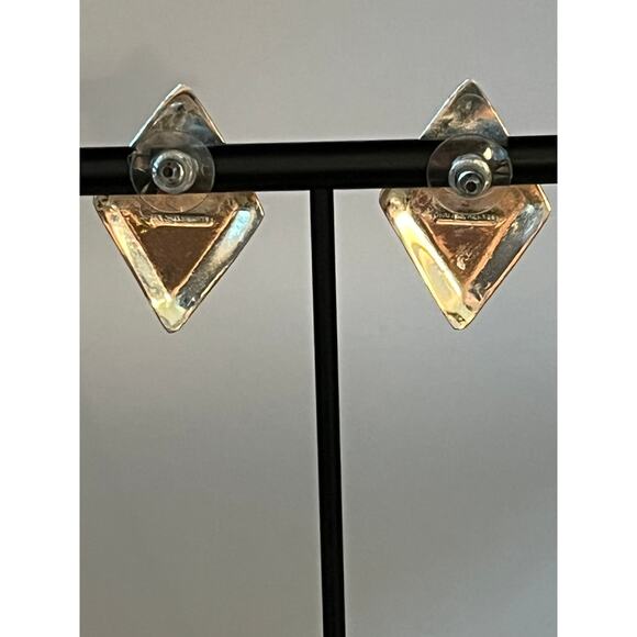 Silver turquoise cabochon flower design rhombus shape earrings - Picture 2 of 2